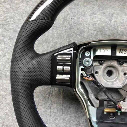 Aftermarket Infiniti G35 Carbon Fiber Steering Wheel Part