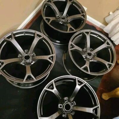 Staggered set up of 4 NISMO wheels